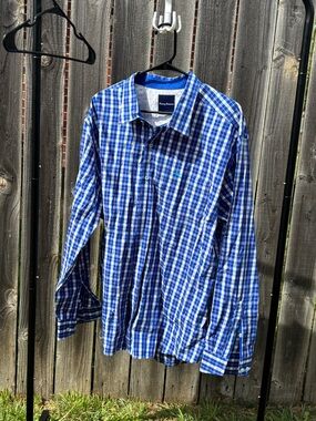 Tommy Bahama Blue & White Plaid Button-Down Shirt